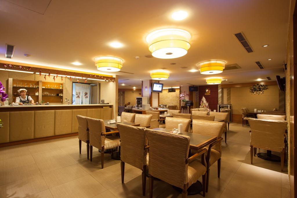 Rich Garden Hotel Тайбэй Экстерьер фото