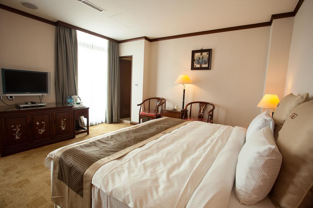Rich Garden Hotel Тайбэй Экстерьер фото