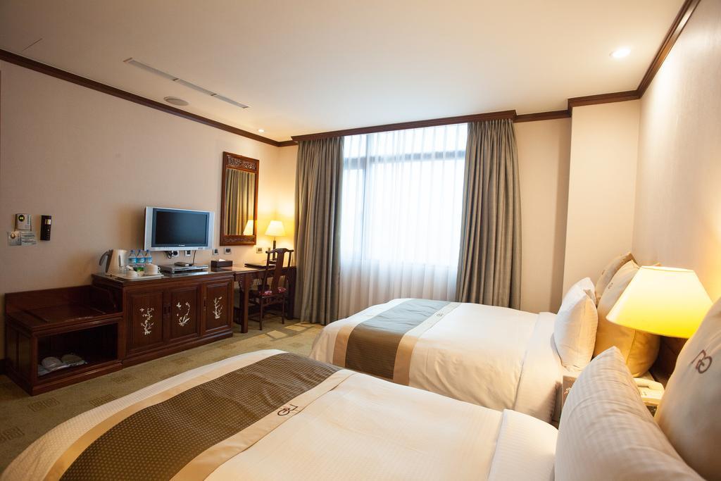 Rich Garden Hotel Тайбэй Экстерьер фото