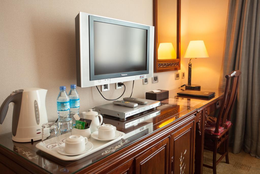 Rich Garden Hotel Тайбэй Экстерьер фото